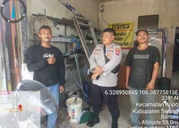 BhabinkamtibmasPolsek Kopo Polres Serang Melalui Kegiatan Sambang Berikan Himbauan Kamtibmas