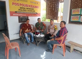 Ciptakan Kamtibmas Kondusif, Personel Bhabinkamtibmas Polsek Mancak Polres Cilegon Polda Banten Bersama Babinsa Koramil Mancak, Wujudkan Sinergitas Dan Soliditas