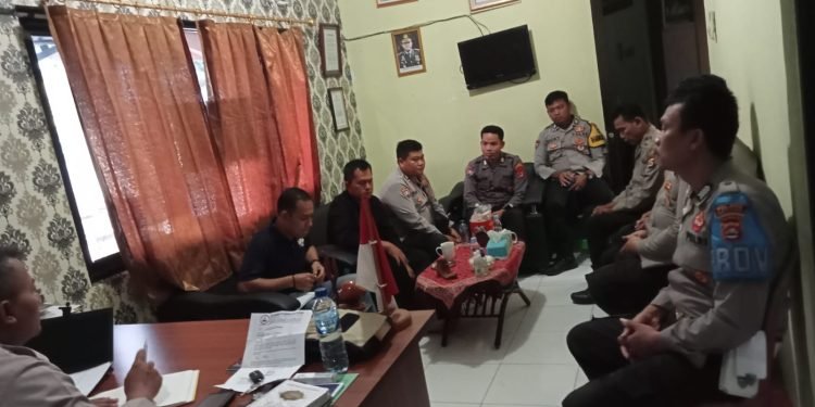 Polsek Kopo Polres Serang Rutin Melaksanakan Apel Pagi Menerima Arahan Pimpinan