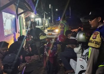 Antisipasi 3C (Curat, Curas, Curanmor), Gank Motor dan gangguan Kriminalitas lainnya, Polsek Anyar Polres Cilegon Polda Banten laksanakan Patroli Mobile Blue Light dan Dialogis di kewilayahan