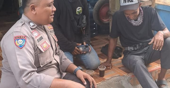 Menjaga Harkamtibmas, Bhabinkamtibmas Polsek Bojonegara Polres Cilegon Polda Banten Laksanakan Sambang dan Kunjungan