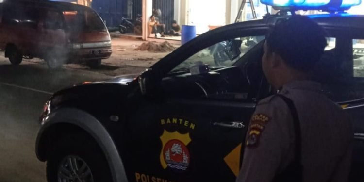 Cegah Aksi Kejahatan dan Tindak Kriminalitas Jalanan Polsek Wanasalam Melaksanakan Giat Patroli Malam