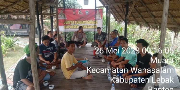 Hadir Di Tengah Masyarakat, Kapolsek Wanasalam  Polres Lebak Dengarkan Keluhan Masyarakat Dalam Jum’at Curhat