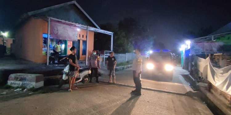 Antisipasi 3C (Curat, Curas, Curanmor), Gank Motor, perang sahur menjelang sahur dan gangguan Kriminalitas lainnya, Polsek Bojonegara Polres Cilegon Polda Banten laksanakan Patroli Mobile Blue Light dan Dialogis di kewilayahan