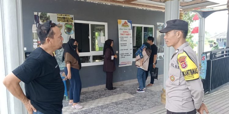 Meskipun Terpantau Landai, Personel Polsek Mancak Polres Cilegon Polda Banten Tetap Sambangi Destinasi Wisata ITC
