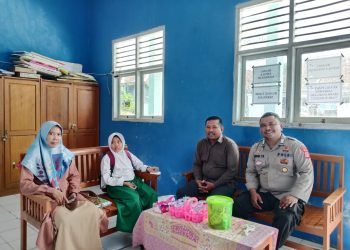 Berkunjung Kepada warga Bhabinkamtibmas Polsek Wanasalam Polres Lebak Sampaikan Pesan Kamtibmas