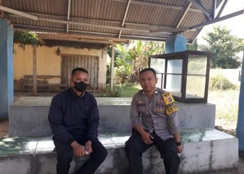 Bhabinkamtibmas Polsek Wanasalam Polres Lebak Rutin Laksanakan Giat Sambang Dan Silaturahmi Dengan Warga