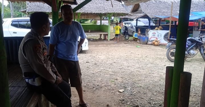 Dialog Dengan warga Ini Cara Bhabinkamtibmas Polsek Wanasalam Polres Lebak Sampaikan Pesan Kamtibmas