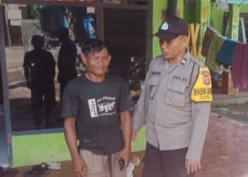 Bangun Komunikasi Dengan Tokoh Masyarakat, Upaya Personel Bhabinkamtibmas Polsek Mancak Polres Cilegon Ajak Peran Aktif Jaga Kamtibmas