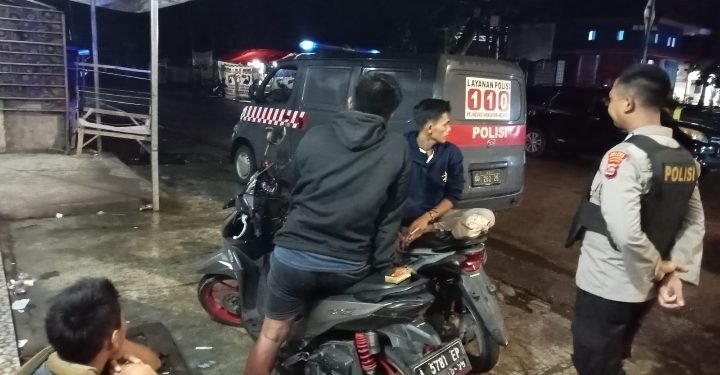 Blue Light Patrol Samapta Polsek Petir Polres Serang Melaksanakan Patroli Dialogis KRYD