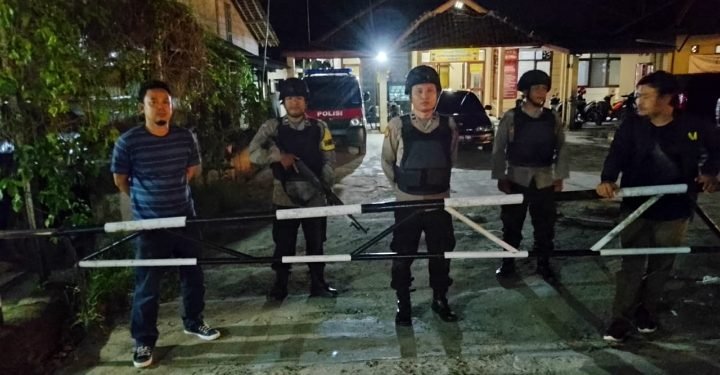 Mengantisipasi Gangguan Keamanan, Pawas Polsek Petir Polres Serang Gelar Sispam Mako