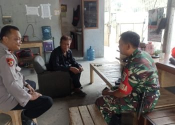 Bhabinkamtibmas Polsek Rangkasbitung Polres Lebak Dan Babinsa Giat Sambang Ke Desa Binaan Sekaligus Laksanakan Program “Guyub TNI POLRI”