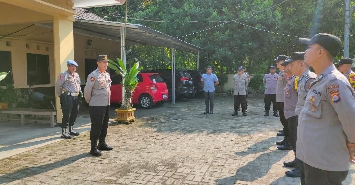 Pimpin Apel Pagi, Kapolsek Cikeusal: Mulai Hari dengan Semangat