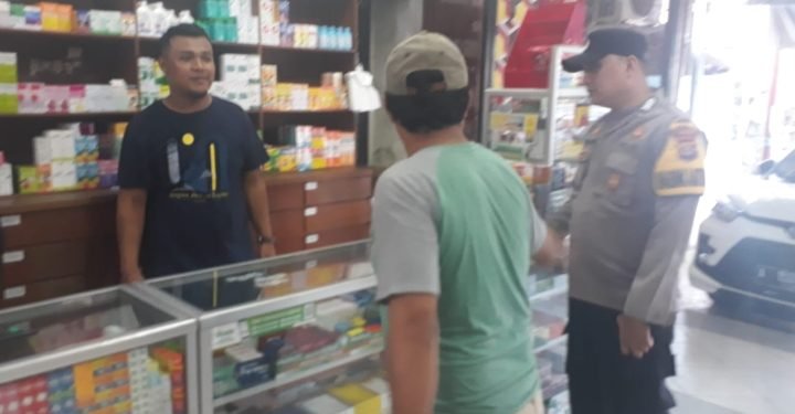 Bhabinkamtibmas Polsek Wanasalam Polres Lebak Berikan Pelayanan dan Edukasi Kepada Warga Masyarakat