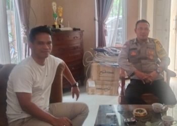 Dialogis Kamtibmas, Personel Bhabinkamtibmas Polsek Mancak Polres Cilegon Polda Banten Dekatkan Diri Dengan Tokoh Masyarakat