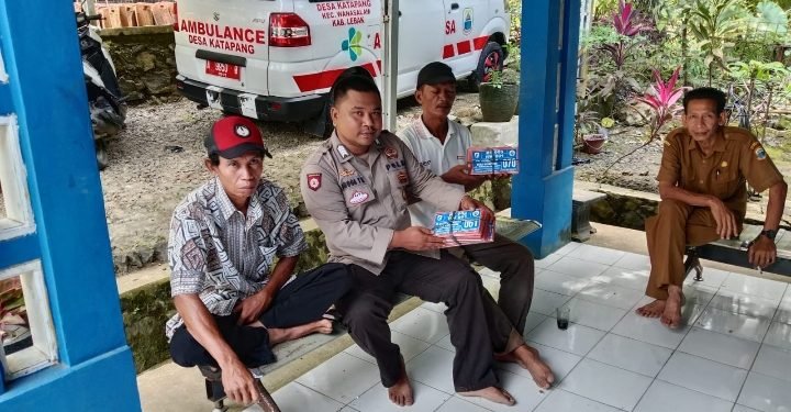 Harkamtibmas, Bhabinkamtibmas Polsek Wanasalam Polres Lebak Sambang Warga