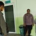 Bhabinkamtbmas Polsek Rangkasbitung Polres Lebak Ajak Ngobrol Warga Masyarkat di RS Kartini