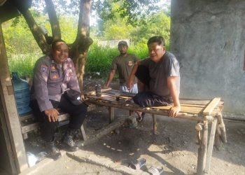 Jaring Informasi Bhabinkamtibmas Polsek Rangkasbitung Polres Lebak Giat Silaturahmi Ke Warga