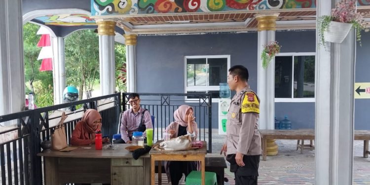Sambangi Destinasi ITC, Jajaran Personel Polsek Mancak Polres Cilegon Polda Banten Hadirkan Rasa Aman Bagi Pengunjung Wisata