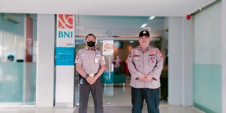 Kanit Sabhara Polsek Rangkasbitung Polres Lebak Giat Patroli Ke Bank BNI