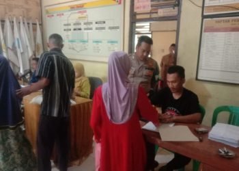 Bhabinkamtibmas Polsek Wanasalam Polres Lebak Rutin Laksanakan Giat Sambang Dan Silaturahmi Dengan Warga