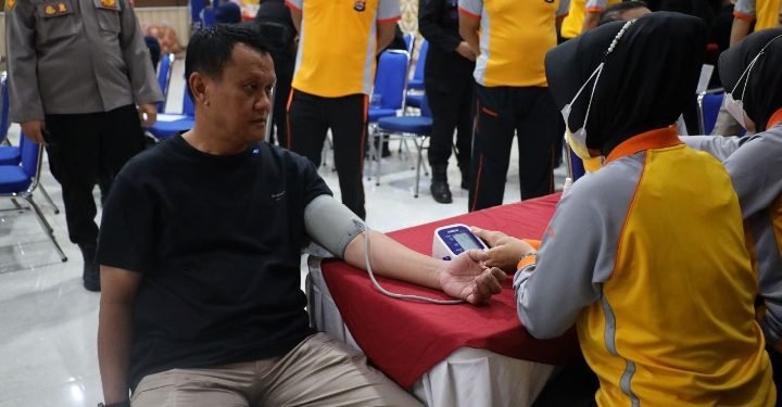Sambut HUT Bhayangkara Ke-77 Polda Banten Gelar Aksi Donor Darah