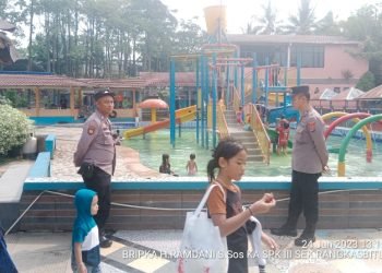 Anggota Polsek Rangkasbitung Polres Lebak Patroli  Ke Kolam Renang BIM