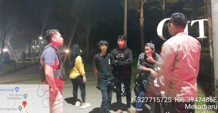 Antisipasi Gangguan Kamtibmas Malam Minggu Polsek Kopo Polres Serang Giatkan Patroli Dialogis