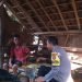 Di manapun Dan Kapanpun, Personel Bhabinkamtibmas Polsek Mancak Polres Cilegon Dekatkan Diri Dengan Tokoh Masyarakat