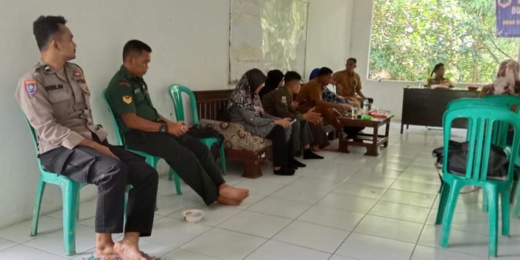Bhabinkamtibmas Polsek Rangkasbitung Polres Lebak Hadiri Rapat Bimtek Budidaya Pisang Tanduk