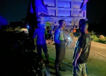 Antisipasi Gangguan Kamtibmas, Polsek Maja Laksanakan Patroli dialogis Malam hari bersama warga