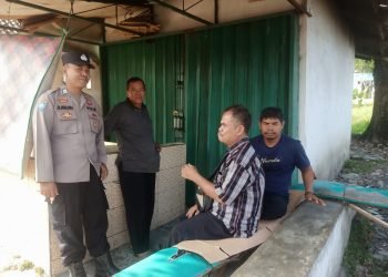 Bhabinkamtibmas Polsek Rangkasbitung Polres Lebak Giat Silaturahmi Ke Warga Desa Binaan