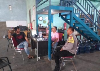 Eratkan  Silaturahmi & Komunikasi aktif, Personil Polsek  Cibeber sambangi  masyarakat  Ciberko Cibeb