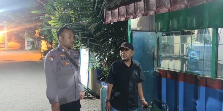 Eratkan Silaturahmi & Komunikasi aktif, Personil Polsek Cibeber sambangi masyarakat Ciberko Cibeber