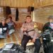 Jaring Informasi Bhabinkamtibmas Polsek Rangkasbitung Polres Lebak Jumpai Warga Desa Binaan