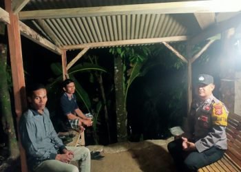 Sambangi pos Kamling Polsek Lebakgedong Polres Lebak Laksanakan Giat Patroli Dilogis