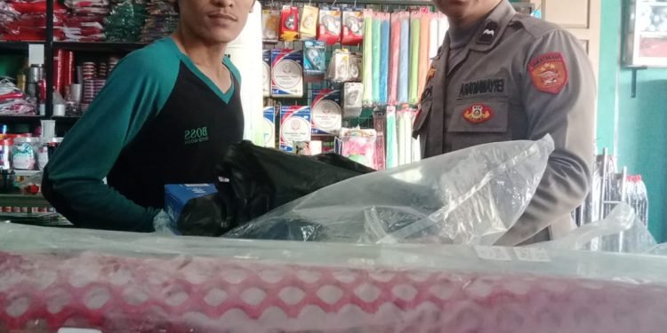 Sambangi warga, Polsek Maja Polres Lebak Upaya Jaga Kamtibmas Di Masyarakat