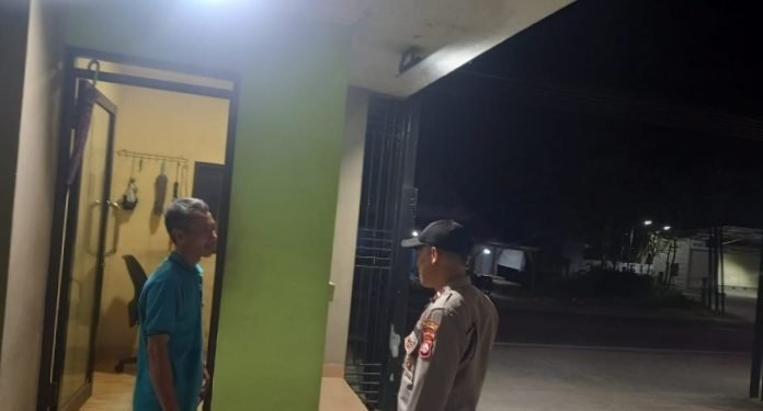 Cegah C3, Panit 1 Samapta Polsek Malingping Polres Lebak Laksanakan Beri Himbauan Kamtibmas Kepada Warga