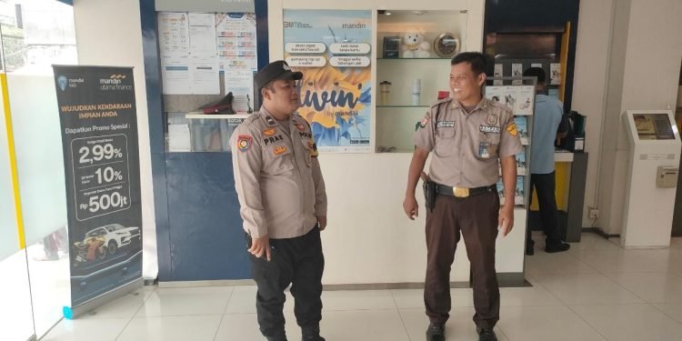 Bina Security, Bhabinkamtibmas Polsek Cibeber Polres Polda Banten Patroli Dan Sambangi Security