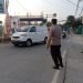Hadir Dalam Memberikan Terbaik Bagi Pengendara Kendaraan Bermotor Oleh Anggota Polsek Petir Polres Serang
