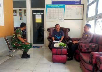 Bhabinkamtibmas Polsek Rangkasbitung Polres Lebak Kunjungi Kantor Kelurahan Cijoro Lebak