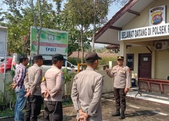 Pengamanan Markas !!! Polsek Puloampel Polres Cilegon Polda Banten implementasikan SOP dalam kesehariannya guna mendukung program Quick Wins Presisi Polri