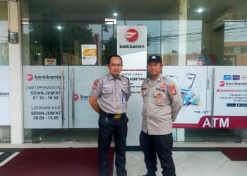 Datangi Satpam Bank Banten Anggota Polsek Rangkasbitung Polres Lebak Berikan Himbuan Kamtibmas