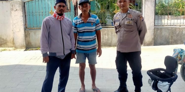 Bhabinkantibmas Polsek Rangkasbitung Polres Lebak Giat DDS Di Kampung Situleutik