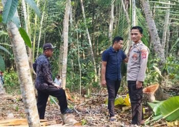 Jalin Silaturahmi, Bhabinkamtibmas Polsek Wanasalam Polres Lebak Laksanakan Sambang Kepada Warga
