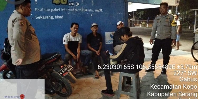 Bhabinkamtibmas Polsek Kopo Polres Serang Melalui Kegiatan Sambang Berikan Himbauan Kamtibmas