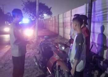 Patroli Jam Rawan,Personil Polsek Ciwandan Polres Cilegon Polda Banten Laksanakan Kryd