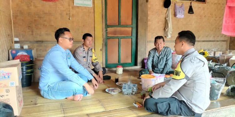 Rukun Ulama Umaro Oleh Bhabinkamtibmas Polsek Petir Polres Serang Dalam Silaturahmi Dan Menyampaikan Pesan Kamtibmas