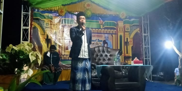 Medi Juanda Anggota DPRD Lebak Hadiri Acara Maulid Nabi Di Kampung Dukuh Kimun