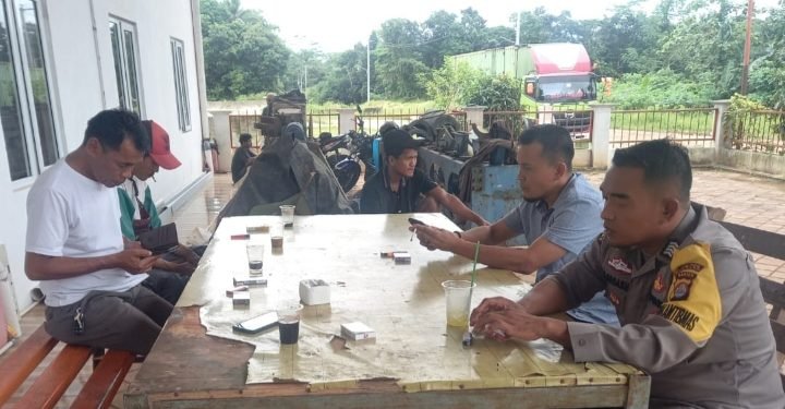 Dekat Diri Dengan Silaturahmi, Bhabinkamtibmas  Subsektor Tunjung Teja Polres Serang Dalam Menyampaikan Pesan Kamtibmas